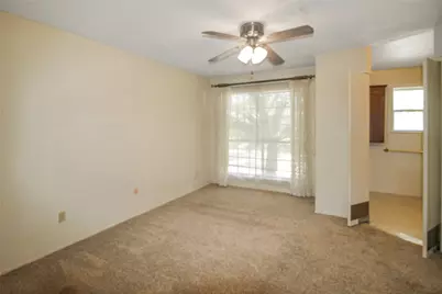 4416 Basswood Lane, Bellaire, TX 77401 - Photo 9