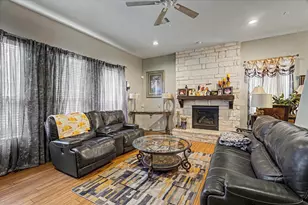 422 Old Orchard Dr, Dickinson, TX 77539 - Photo 9