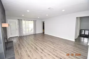 15711 Blackhawk Blvd, Friendswood, TX 77546 - Photo 1