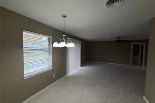 7306 Troulon Dr, Houston, TX 77074 - Photo 9