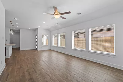 5250 Big Dipper Drive, Iowa Colony, TX 77583 - Photo 3