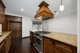 1721 Jones St, Rosenberg, TX 77471 - Photo 13