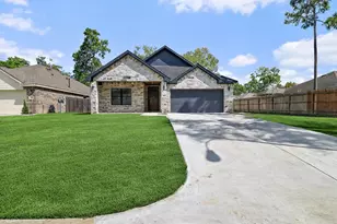 1602 Chart Dr, Crosby, TX 77532 - Photo 1