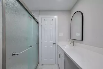 1985 Sherwood Forest Street, Houston, TX 77043 - Photo 27