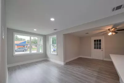 1985 Sherwood Forest Street, Houston, TX 77043 - Photo 13