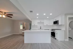 1985 Sherwood Forest St, Houston, TX 77043 - Photo 15