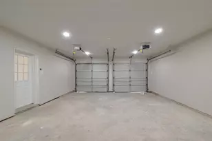 1985 Sherwood Forest St, Houston, TX 77043 - Photo 41