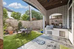 1525 Early Ln, Houston, TX 77055 - Photo 5