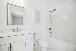 326 S Bell Dr, Texas City, TX 77591 - Photo 11