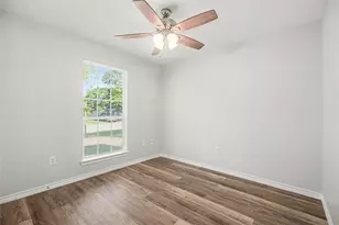 326 S Bell Dr, Texas City, TX 77591 - Photo 15