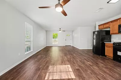 326 S Bell Drive, Texas City, TX 77591 - Photo 3