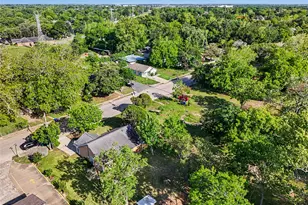 326 S Bell Dr, Texas City, TX 77591 - Photo 19