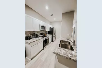 1026 Clinton Park Street #B, Houston, TX 77029 - Photo 13