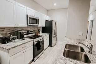 1026 Clinton Park St, Houston, TX 77029 - Photo 13