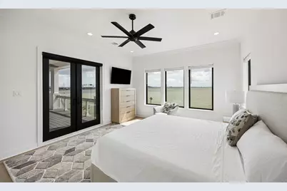403 Hana Drive, Tiki Island, TX 77554 - Photo 21