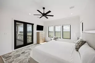 403 Hana Dr, Tiki Island, TX 77554 - Photo 21