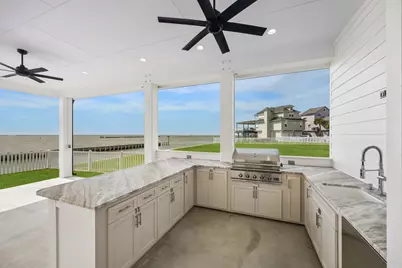 403 Hana Drive, Tiki Island, TX 77554 - Photo 35