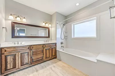 425 Jeanie Lynn Circle, Tiki Island, TX 77554 - Photo 23