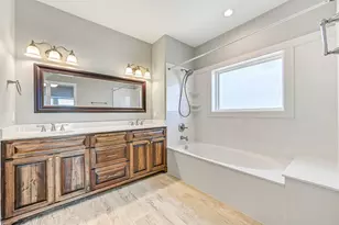 425 Jeanie Lynn Circle, Tiki Island, TX 77554 - Photo 23