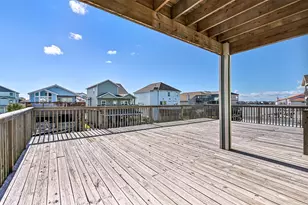 425 Jeanie Lynn Circle, Tiki Island, TX 77554 - Photo 39