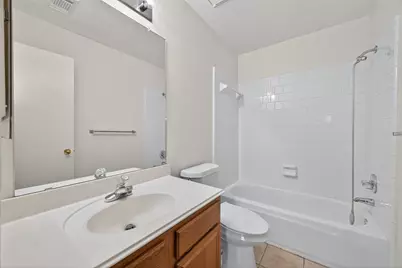 914 W Peach Hollow Circle, Pearland, TX 77584 - Photo 17