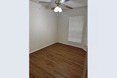 914 W Peach Hollow Circle, Pearland, TX 77584 - Photo 33
