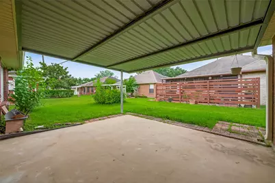 914 W Peach Hollow Circle, Pearland, TX 77584 - Photo 25