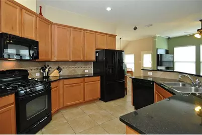 12706 Portales Pointe Lane, Tomball, TX 77377 - Photo 5