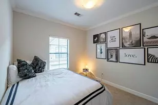 2210 Mid Ln, Houston, TX 77027 - Photo 9