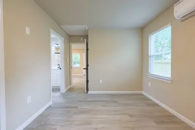 704 Travis Street, Baytown, TX 77520 - Photo 9
