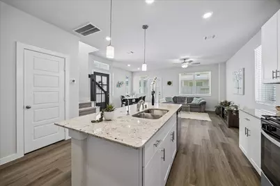 8409 Arden Valley Lane, Houston, TX 77063 - Photo 3