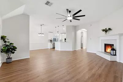 29819 S Legends Village Circle, Spring, TX 77386 - Photo 11