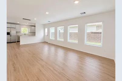 1512 Las Cuevas Drive, Conroe, TX 77301 - Photo 7