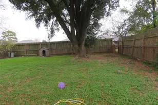 827 Marcolin St, Houston, TX 77088 - Photo 5