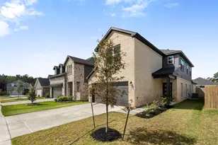 27097 Kestrel Trl, Magnolia, TX 77354 - Photo 3