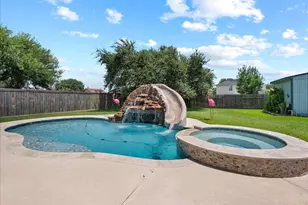 8018 Dogwood Ct, Baytown, TX 77523 - Photo 33