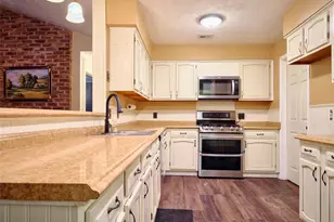 3618 Filmore Ln, Deer Park, TX 77536 - Photo 5