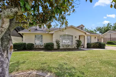 719 Clubside Drive, East Bernard, TX 77435 - Photo 3