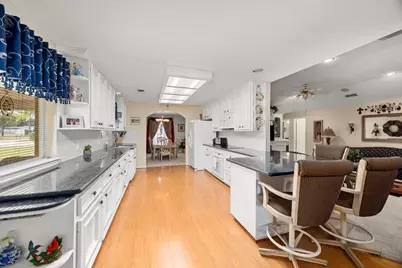 719 Clubside Drive, East Bernard, TX 77435 - Photo 11