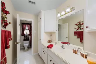 719 Clubside Dr, East Bernard, TX 77435 - Photo 23