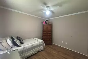 8306 Brentford Dr, Houston, TX 77083 - Photo 37