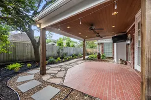 9015 Rhapsody Ln, Houston, TX 77040 - Photo 31