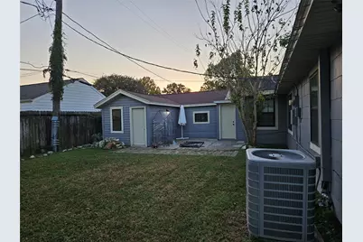 6446 Brookside Drive, Houston, TX 77023 - Photo 29