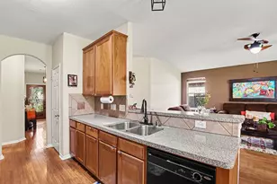 26922 Kingston Glen Ln, Katy, TX 77494 - Photo 11