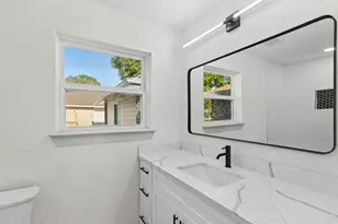 855 Silverpines Rd, Houston, TX 77062 - Photo 33