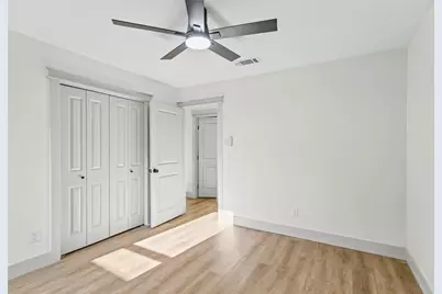 855 Silverpines Road, Houston, TX 77062 - Photo 29
