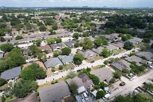 12809 Dairy Brook Dr, Houston, TX 77099 - Photo 7