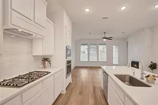 6027 Churchill Spgs Ln, Fulshear, TX 77441 - Photo 9