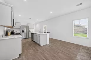 24206 Foxdale Bay Ct, Spring, TX 77373 - Photo 5