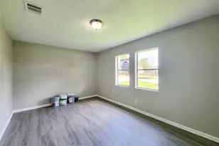 4909 Holloway Dr, Houston, TX 77048 - Photo 9